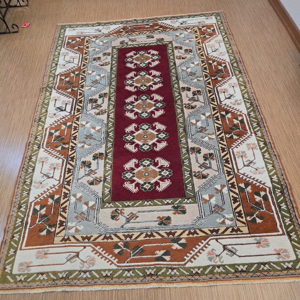 Amazing Condition Vintage Turkish Handmade Muğla Milas Rug – Size: 7.8 x 5.6 ft